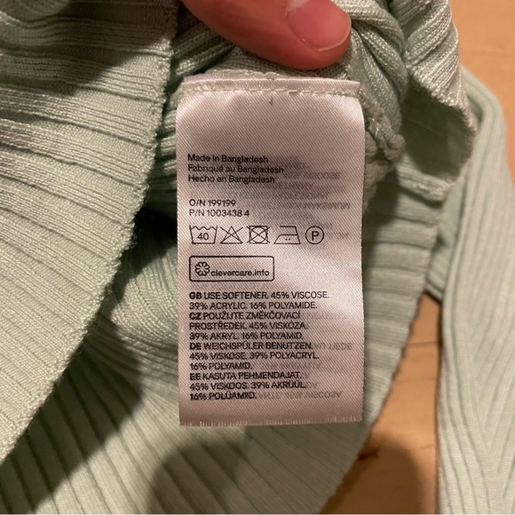 H&M Divided Collared Ribbed Top - Picture 5 of 5